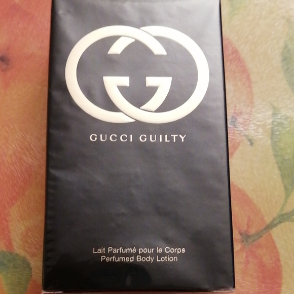 Gucci Guilty Perfumised Body Lotion 200 ml Patchouli, Peach, Lilac, Amber Notes - Picture 4 of 6